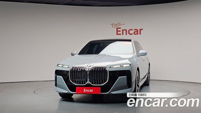 BMW 7-Series 740i sDrive M Sport
