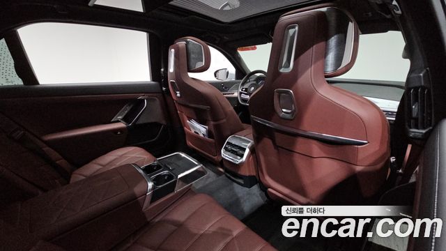 BMW 7-Series 740i sDrive M Sport