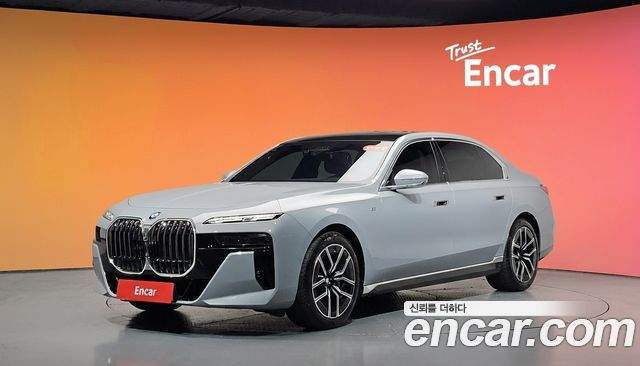 BMW 7-Series 740i sDrive M Sport