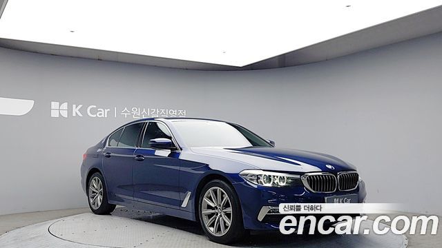 BMW 5-Series 520i Luxury