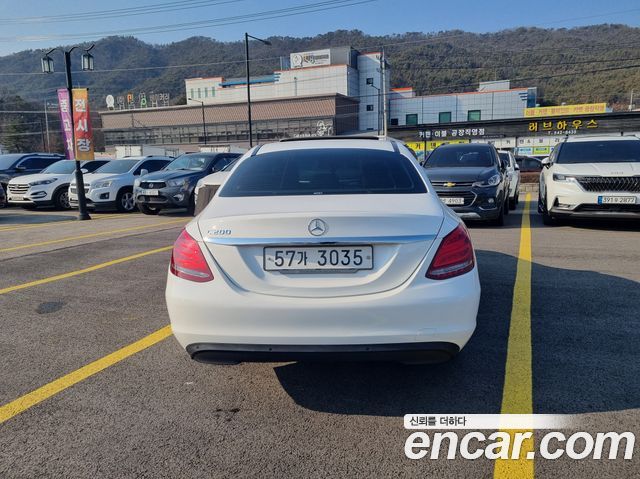 Mercedes-Benz C-Class C200