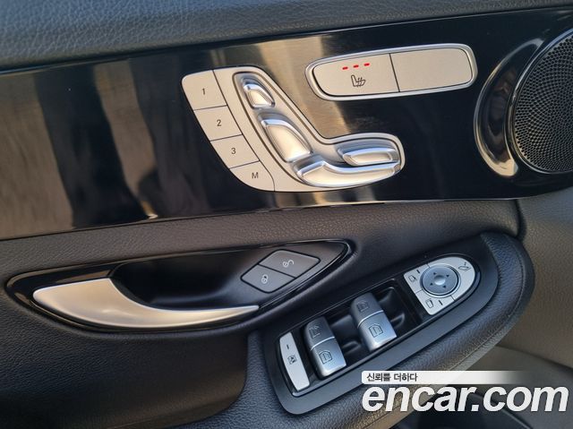 Mercedes-Benz C-Class C200