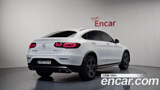 Mercedes-Benz GLC-Class GCL300 4MATIC Coupe