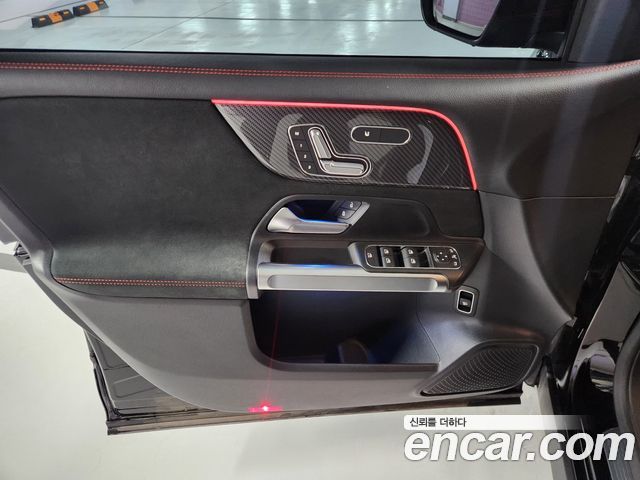 Mercedes-Benz GLB-Class AMG GLB35 4MATIC