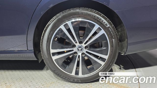Mercedes-Benz E-Class E250 Avantgarde