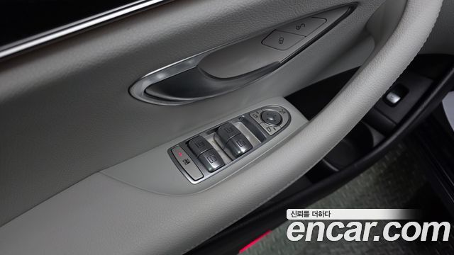 Mercedes-Benz E-Class E250 Avantgarde