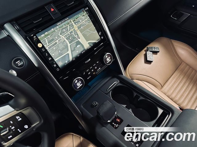 Land Rover Discovery D300 Dynamic HSE