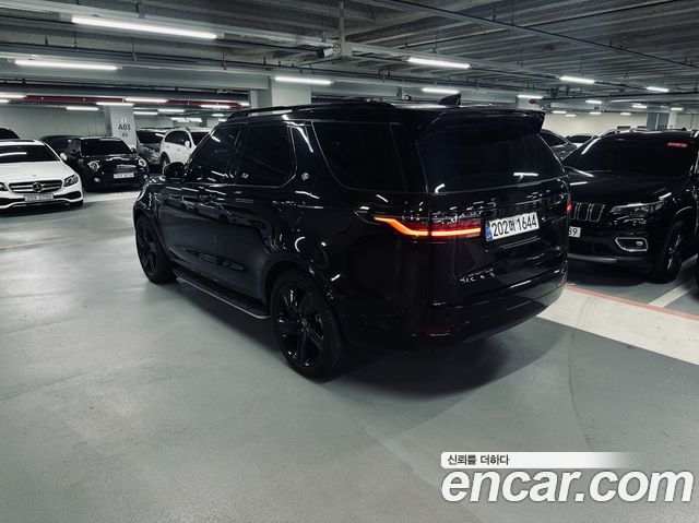 Land Rover Discovery D300 Dynamic HSE