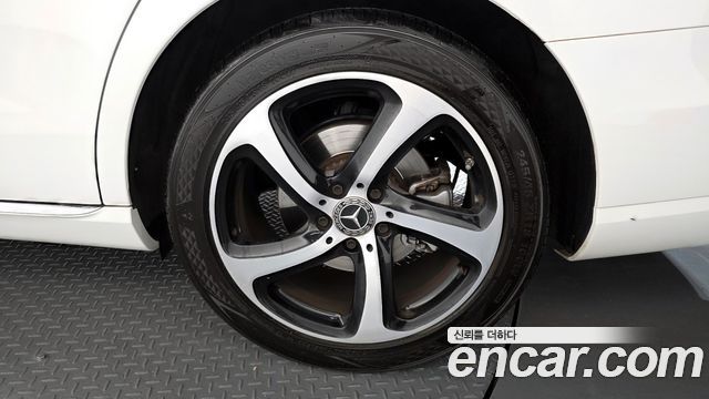 Mercedes-Benz E-Class E250 Avantgarde