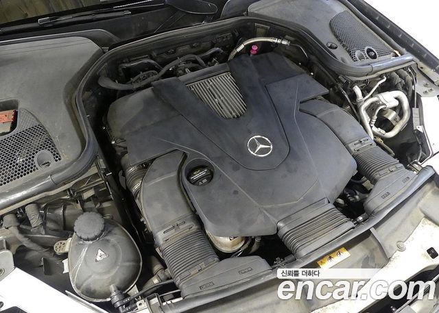 Mercedes-Benz E-Class E450 4MATIC Exclusive