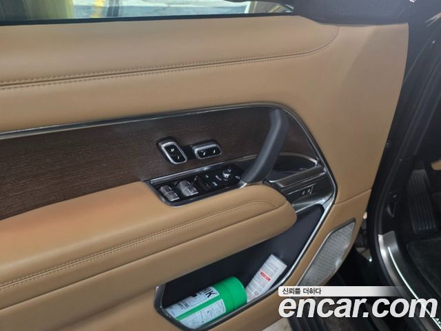 Land Rover Range Rover P530 Autobiography Long Wheel Base