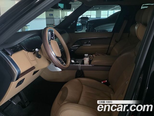 Land Rover Range Rover P530 Autobiography Long Wheel Base