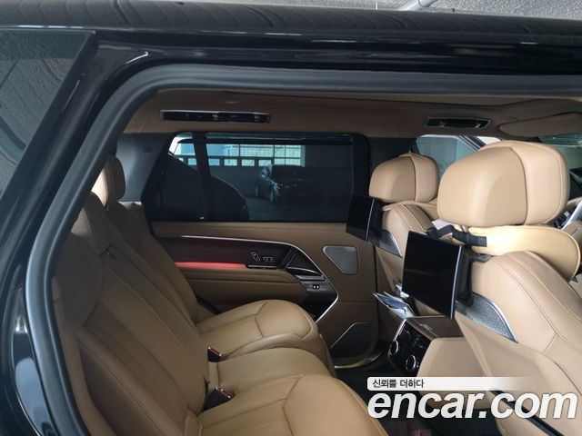 Land Rover Range Rover P530 Autobiography Long Wheel Base