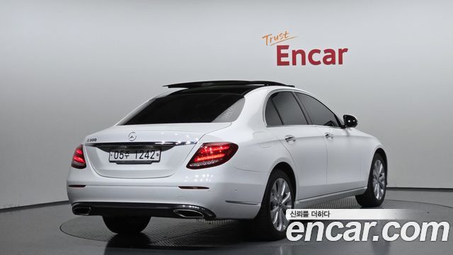 Mercedes-Benz E-Class E300 Exclusive