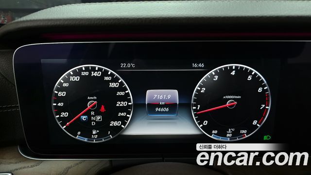 Mercedes-Benz E-Class E300 Exclusive