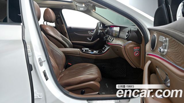 Mercedes-Benz E-Class E300 Exclusive