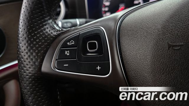 Mercedes-Benz E-Class E300 Exclusive