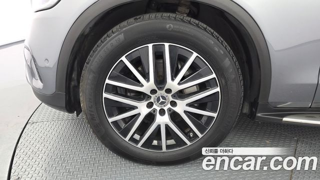 Mercedes-Benz GLC-Class GLC220 d 4MATIC