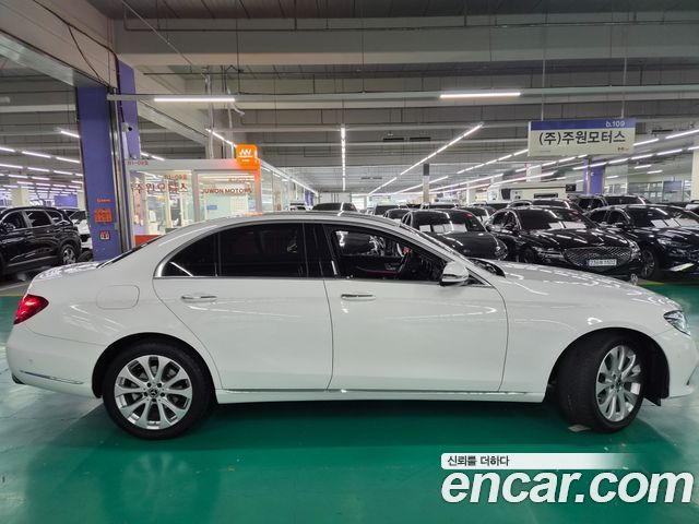 Mercedes-Benz E-Class E220d 4MATIC Exclusive