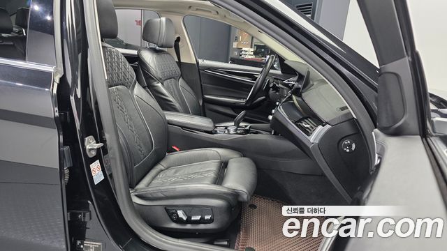 BMW 5-Series 530i Luxury Plus