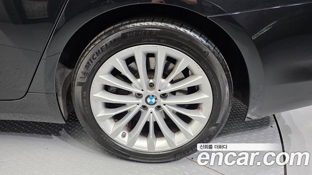 BMW 5-Series 530i Luxury Plus