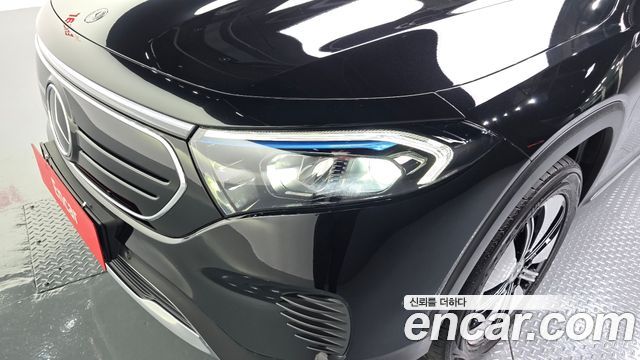 Mercedes-Benz EQB EQB300 4MATIC