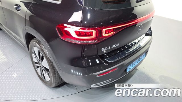Mercedes-Benz EQB EQB300 4MATIC