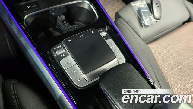 Mercedes-Benz EQB EQB300 4MATIC