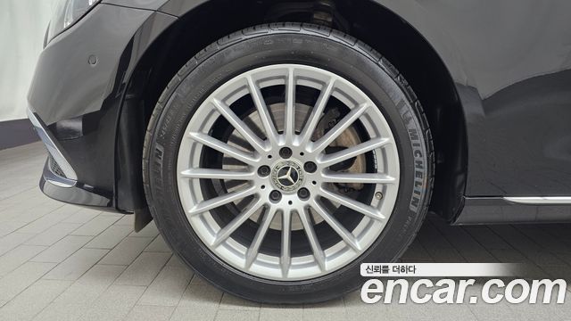 Mercedes-Benz E-Class E220d 4MATIC Exclusive