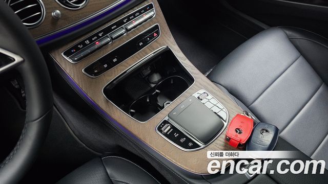Mercedes-Benz E-Class E220d 4MATIC Exclusive