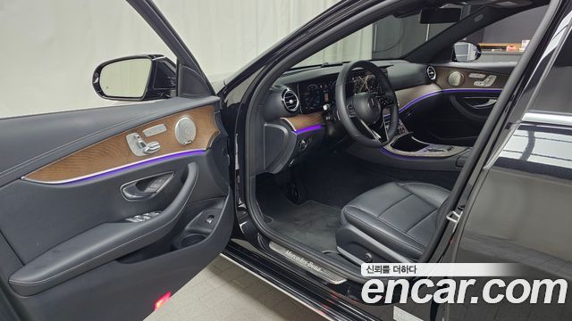 Mercedes-Benz E-Class E220d 4MATIC Exclusive