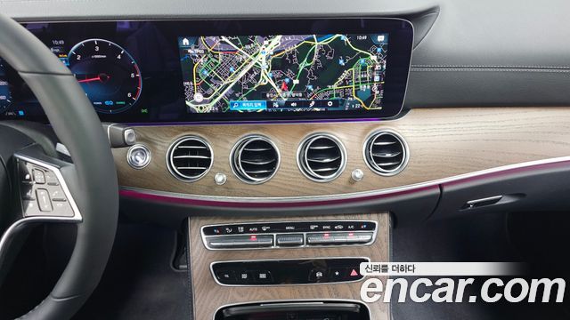 Mercedes-Benz E-Class E220d 4MATIC Exclusive