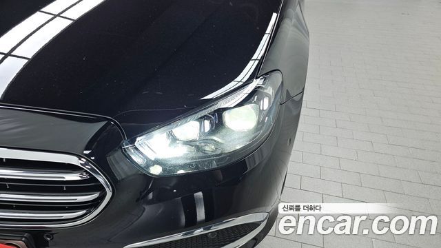 Mercedes-Benz E-Class E220d 4MATIC Exclusive