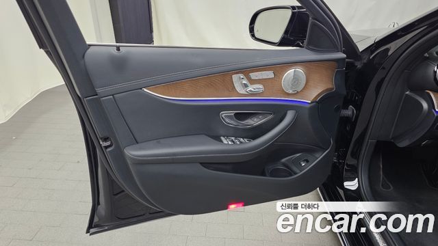 Mercedes-Benz E-Class E220d 4MATIC Exclusive