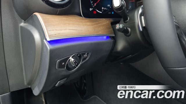 Mercedes-Benz E-Class E220d 4MATIC Exclusive
