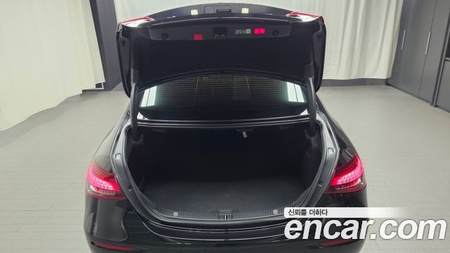 Mercedes-Benz E-Class E220d 4MATIC Exclusive