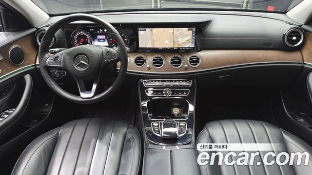 Mercedes-Benz E-Class E220d 4MATIC Exclusive