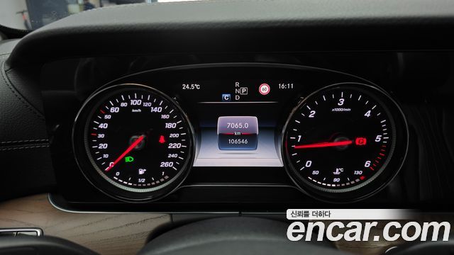 Mercedes-Benz E-Class E220d 4MATIC Exclusive