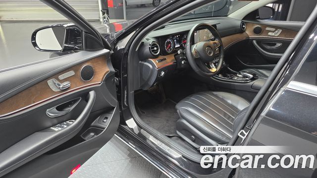 Mercedes-Benz E-Class E220d 4MATIC Exclusive
