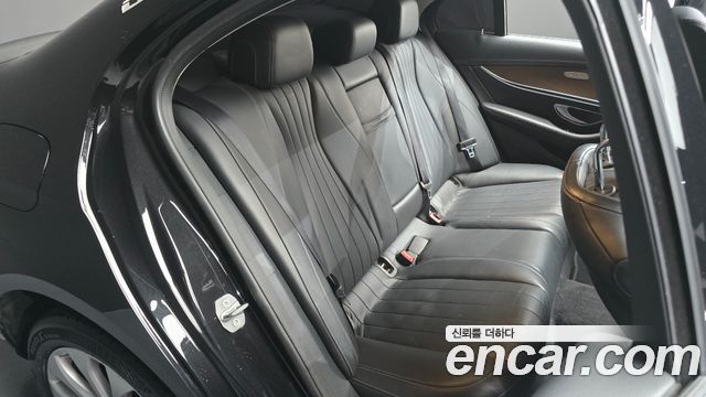 Mercedes-Benz E-Class E220d 4MATIC Exclusive