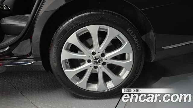Mercedes-Benz E-Class E220d 4MATIC Exclusive