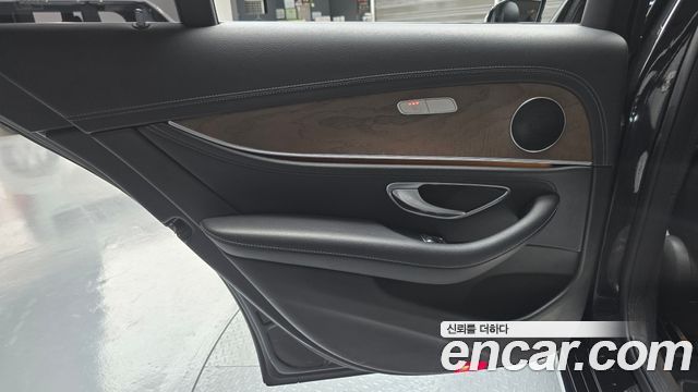 Mercedes-Benz E-Class E220d 4MATIC Exclusive