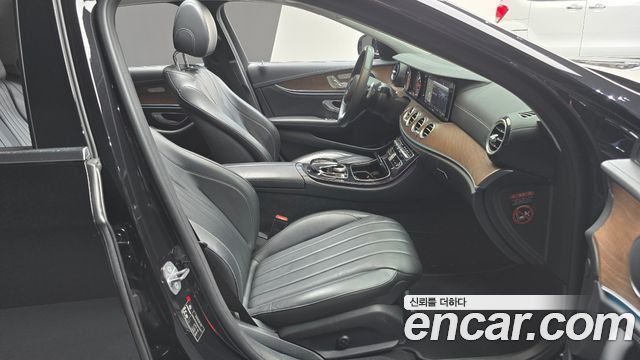 Mercedes-Benz E-Class E220d 4MATIC Exclusive
