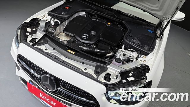 Mercedes-Benz E-Class E220d 4MATIC AMG Line