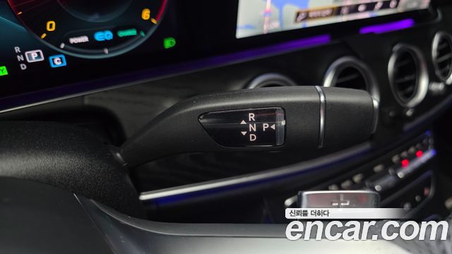 Mercedes-Benz E-Class E220d 4MATIC AMG Line