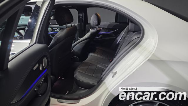 Mercedes-Benz E-Class E220d 4MATIC AMG Line