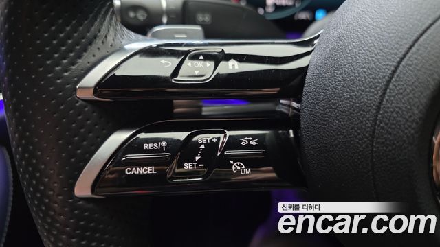 Mercedes-Benz E-Class E220d 4MATIC AMG Line