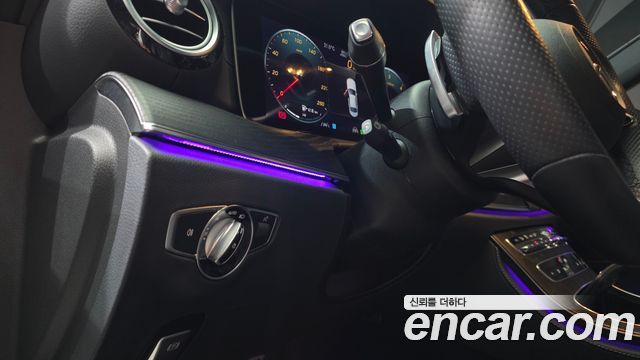 Mercedes-Benz E-Class E220d 4MATIC AMG Line