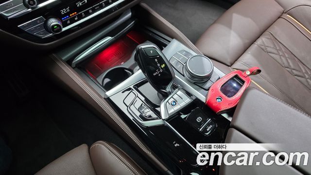 BMW 5-Series 523d M Sport