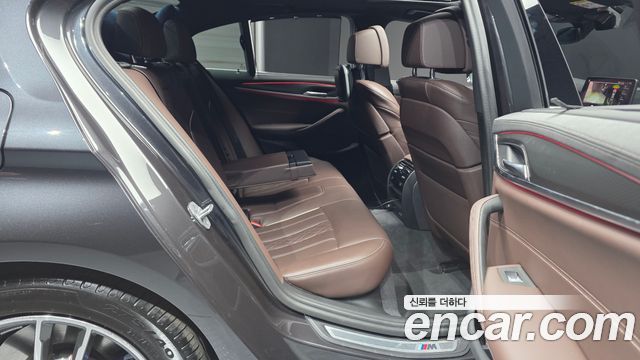 BMW 5-Series 523d M Sport